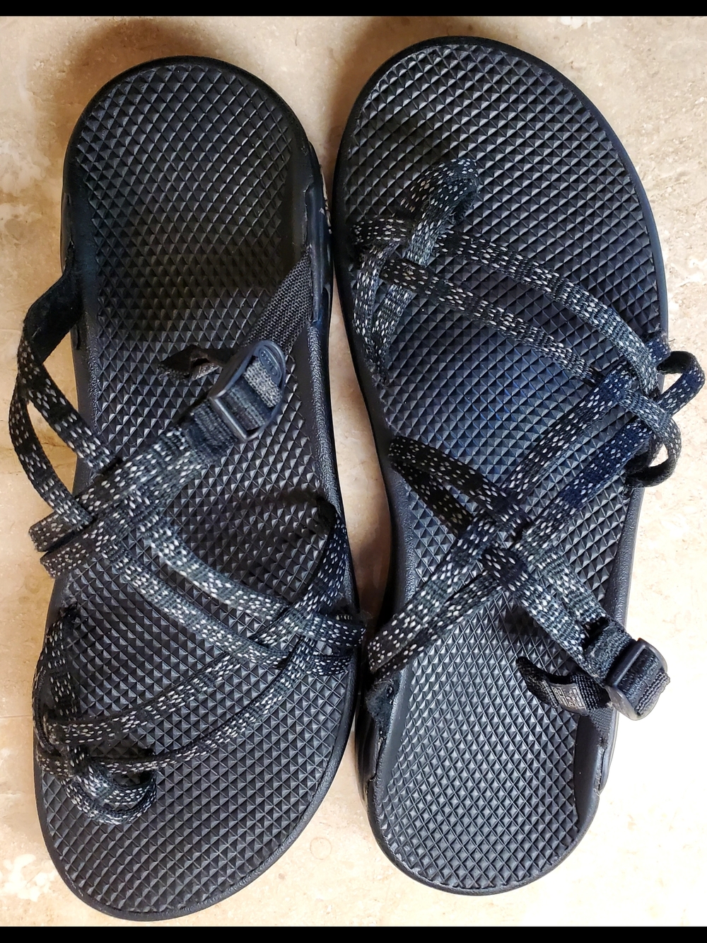 Chaco Women’s Size 11 Black Strappy Adventure Sandals - Picture 8 of 10